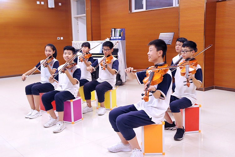  长城学校